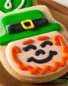St. Patrick's day treats - leprechaun cookies