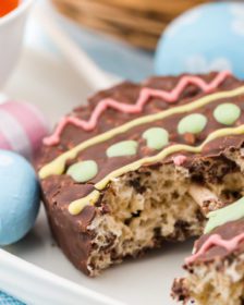 13 Easter Treats and Snacks - Easter Rice Krispy treats